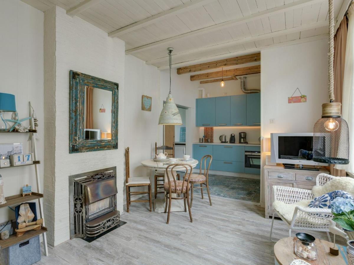Picturesque Fisherman S House In Scheveningen Near The Shops La Haya Exterior foto